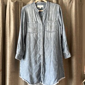 Anthropologie Cloth & Stone Chambray Shirt/Duster/Shirt Dress. Women’s size XS.